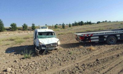 Devrilen kamyonette 2 kişi yaralandı