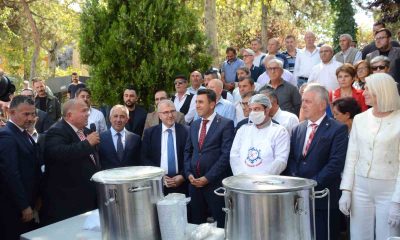 Bilecik’te 10 yıldır devam eden aşure geleneği bozulmadı
