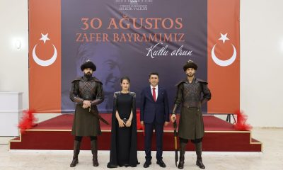 30 Ağustos resepsiyonunda Kayı Alpleri