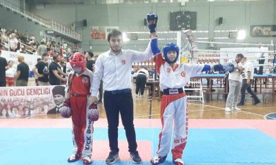 Gediz kickboks takımı Denizli’de yapılan turnuvadan madalyalarla döndü