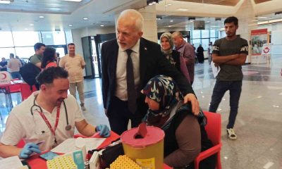 Eskişehir Şehir Hastanesi’nde kan bağışı kampanyası