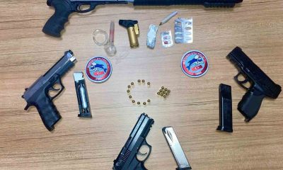 Polis bir haftalık denetimde aranan 13 kişiyle birlikte çok sayıda silah ele geçirdi
