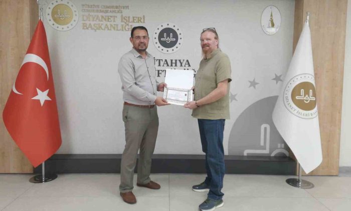 İngiltere vatandaşı Darren John Hobson, Kütahya’da Müslüman oldu