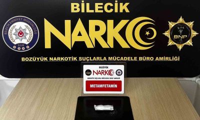 Bilecik’te yakalanan şüphelinin üzerinde uyuşturucu madde ele geçirildi
