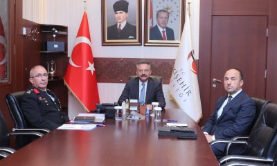 Vali Aksoy, Bakan Yerlikaya’nın VKS ile gerçekleştirdiği toplantıya katıldı