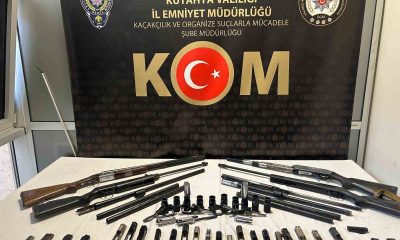 Kütahya’da kaçak silah operasyonu