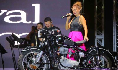 Şevval Sam NG Afyon MotoFest’te motosikleti ile sahne aldı
