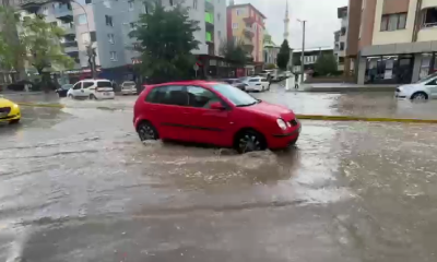 Aniden bastıran kuvvetli yağış Eskişehir’de hayatı olumsuz etkiledi