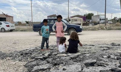 Bu mahallede yaşayanlar tozdan dolayı pencerelerini açamıyor