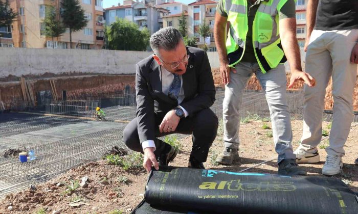 Vali Aksoy, inşaatı devam eden Anadolu Lisesi’ni ziyaret etti