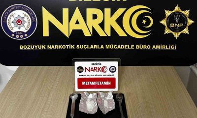 Durdurulan 2 şüpheli araçtan uyuşturucu madde ele geçirildi