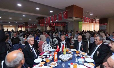 Valilik Gaziler Günü’nde yemek programı düzenledi