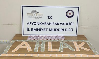 Kumar oynayan 4 kişi polis baskınında yakalandı