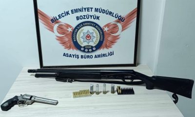 Eskişehir yolunda şok arama: Araçtan cephanelik çıktı!