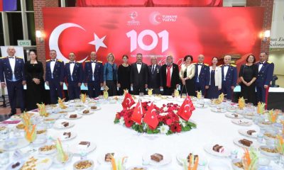 Vali Aksoy ve eşi Cumhuriyet Bayramı dolasıyla kabul töreni gerçekleştirdi