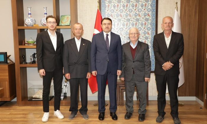 Vali Musa Işın, Milli Mücadele kahramanlarının torunlarını ağırladı