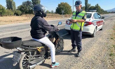 Kütahya’da Jandarma Trafik ve Asayiş Timlerinden motosiklet ve motorlu bisiklet denetimi
