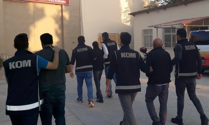 Dolandırıcılara eş zamanlı operasyon