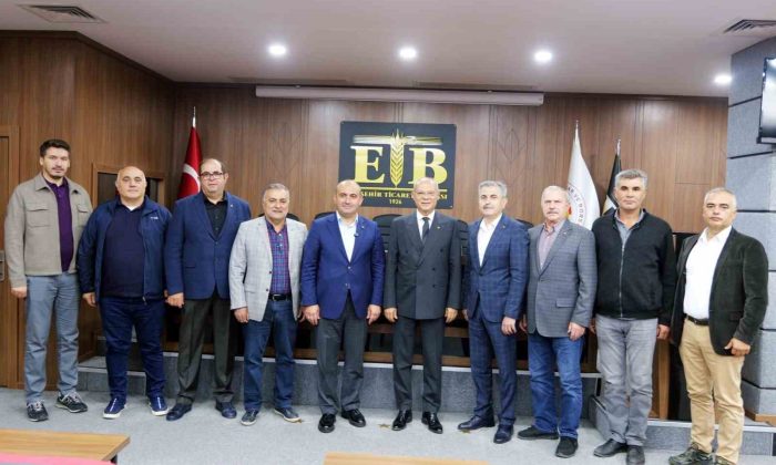 Gürhan Albayrak: “Mısırdaki bereket çiftçilerimizin yüzünü güldürüyor”
