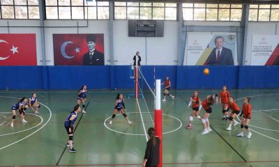 Bozüyük’te 29 Ekim Cumhuriyet Bayramı kapsamında sportif turnuvalar başladı