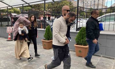 Dolandırdıkları altınlar salça kovasının içeirsinde ele geçirildi