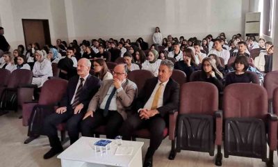 Bilecik’te öğrencilere süt ve kek ikramı yapıldı