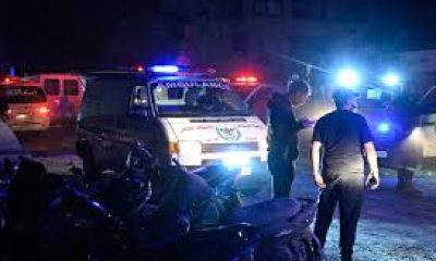 Yön levhasına çarpan otomobil takla attı: 2 ölü, 1 yaralı