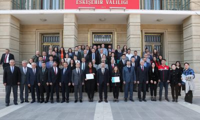 Vali Hüseyin Aksoy’dan sertifikalarını aldılar