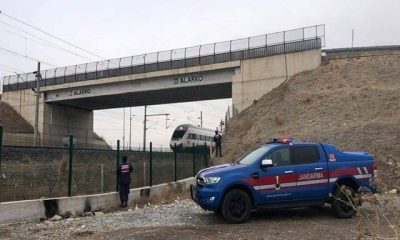 Jandarma 227 personelle 137 kilometrelik Yüksek Hızlı Tren hattını kontrol etti
