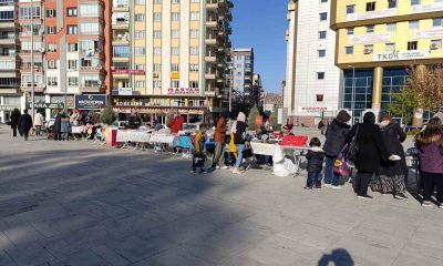 Emekçi Kadınlar pazarı yoğun ilgi gördü