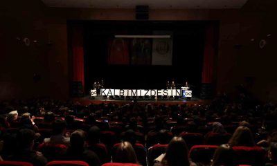 Lise öğrencilerin ‘Kalbimizdesin’ koreografisi ayakta alkışlandı
