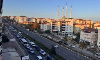 Bilecik araç trafiğinden yaşanmaz bir şehir haline geldi