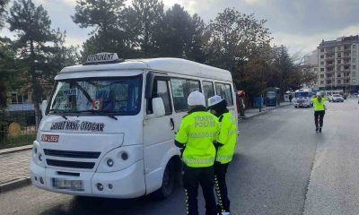 2024 yılında denetlenen dolmuş sürücülerinin 3’de birine trafik cezası kesildi