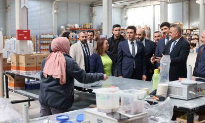 Vali Aygöl, seramik fabrikasına ziyaret