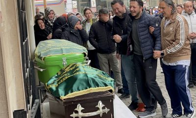 Yeliz öğretmen ve minik kızı gözyaşlarıyla son yolculuğuna uğurlandı