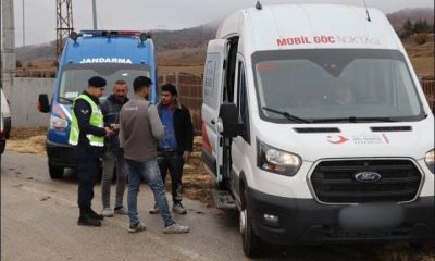 Bilecik’te 5’i düzensiz göçmen, 8’i araması bulunan 13 kişi yakalandı