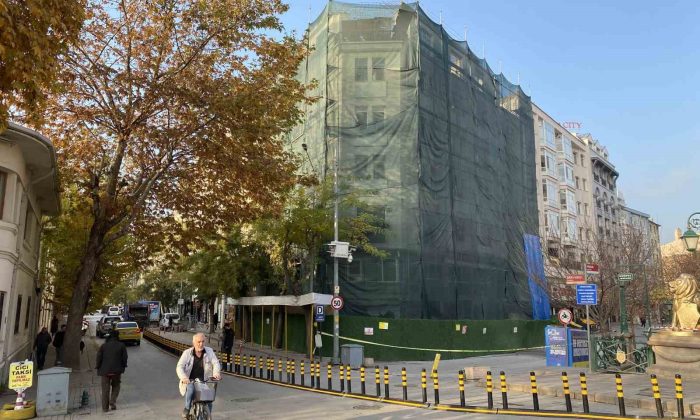 Eskişehir’de 4 işçinin yaralandığı binada güvenlik tedbirleri arttırıldı