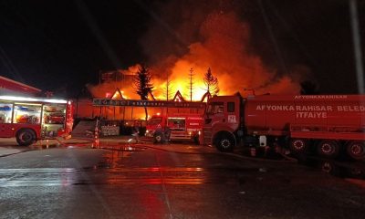 Akaryakıt istasyonundaki restoranda çıkan yangında faciadan dönüldü