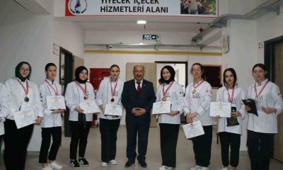 Kütahyalı öğrenciler, Antalya Gastro Festivali’nden rekorlarla döndü