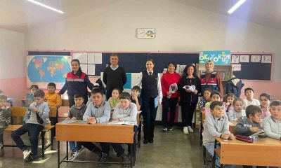 Jandarma öğretmenlerin Öğretmenler Günü’nü kutlandı