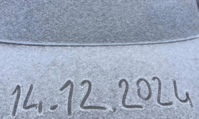 Eskişehir’in yüksek kesimlerindeki araçlar beyaza büründü