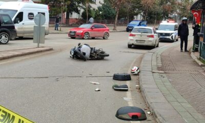 Otomobille çarpışan motosiklet sürücüsü ağır yaralandı