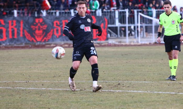 Eskişehirspor, Akşehir deplasmanında liderliği kaptırdı