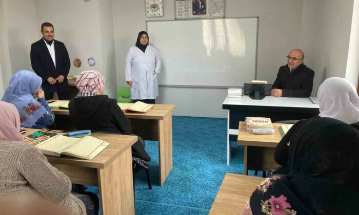 Müftü İmamoğlu, minik kursiyerlerle buluştu