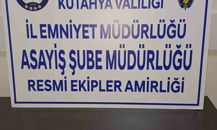 Kütahya’da 22 yaşındaki bayanın üzerinde narkotik madde ele geçirildi