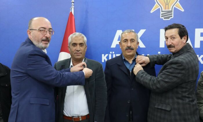 Kütahya’da AK Parti’ye 60 yeni üye