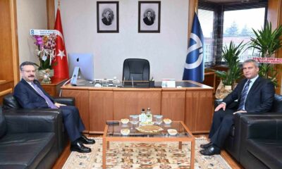 Vali Aksoy’dan Anadolu Üniversite rektörüne ziyaret