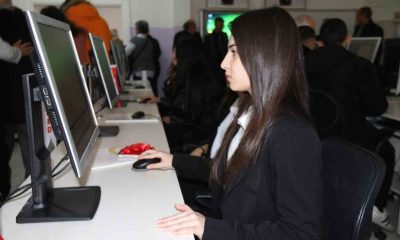 Öğrenciler, 20 yıllık tedavülden kalkmış sistemlerin günceline hayırseverler sayesinde kavuştu