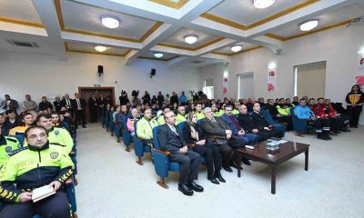 Vali Aksoy, “Fermuar Sistemiyle Yaşama Yol Ver” kampanyasını tanıttı