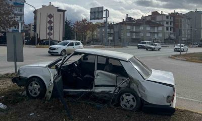 Afyonkarahisar’da trafik kazası, 3 yaralı